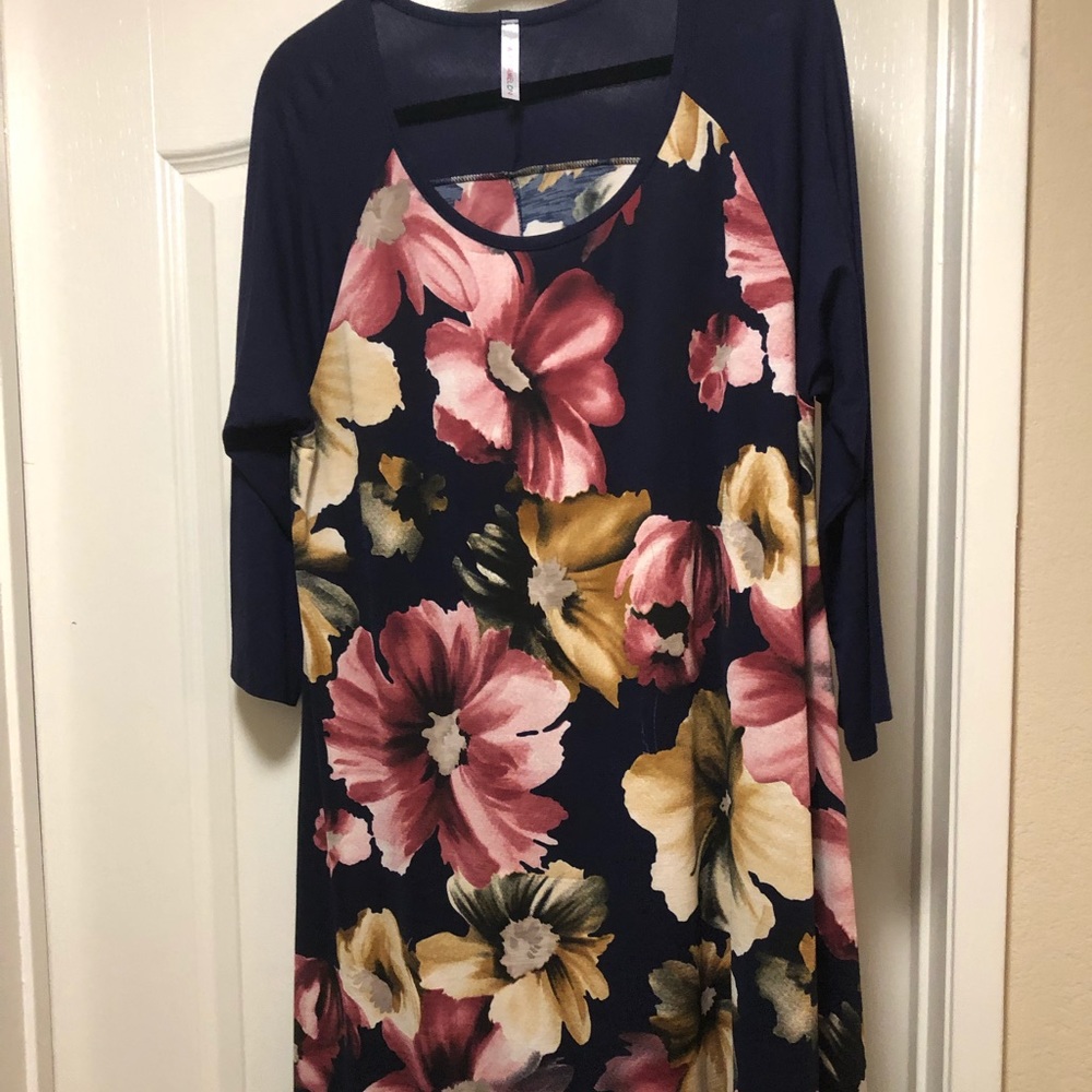 Floral Dress with pockets NWOT